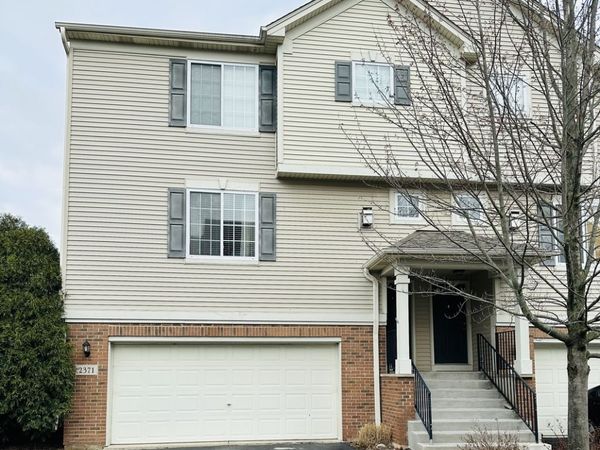 2371 Lundquist Drive , Aurora, IL 60503
