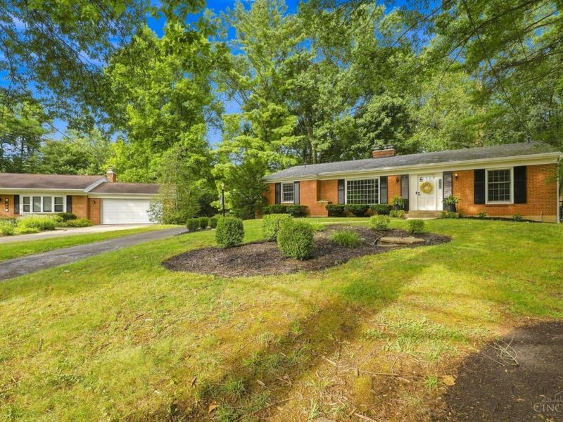 5790 Beechnut Drive, Anderson Twp, OH 45230 Photo 2