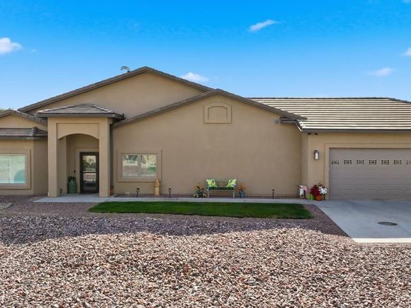 51 Aberdeen Bluff, Pueblo, CO 81004