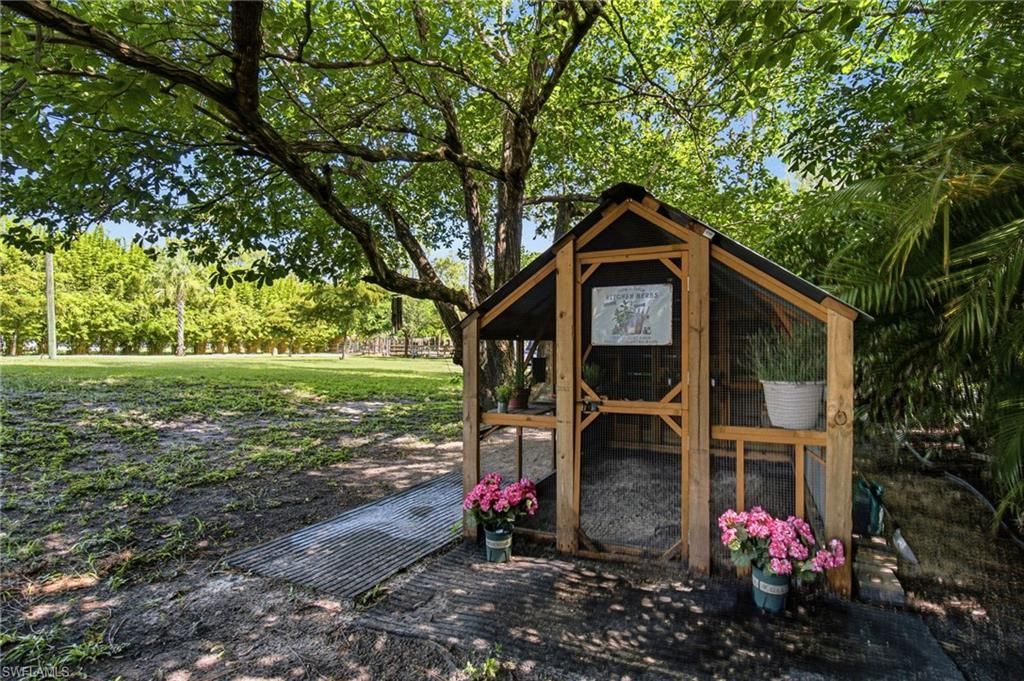 5737 Hidden Oaks Ln , Naples, FL 34119 Photo