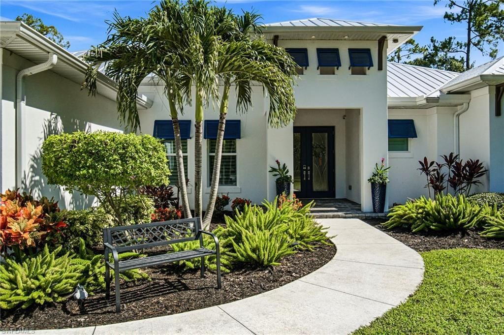 5737 Hidden Oaks Ln , Naples, FL 34119 Photo