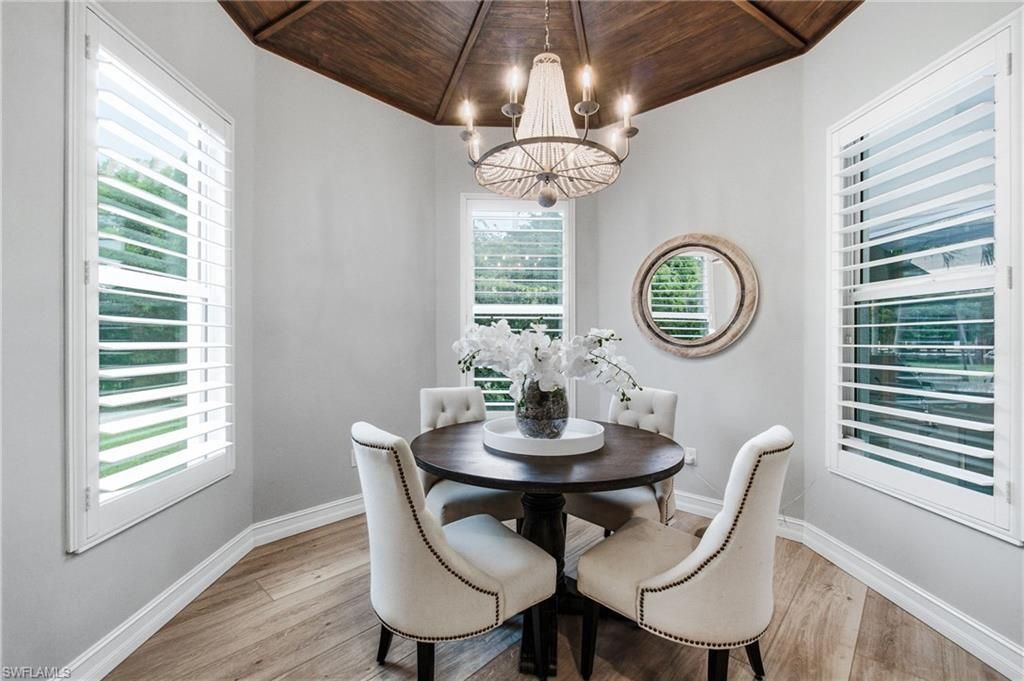 5737 Hidden Oaks Ln , Naples, FL 34119 Photo