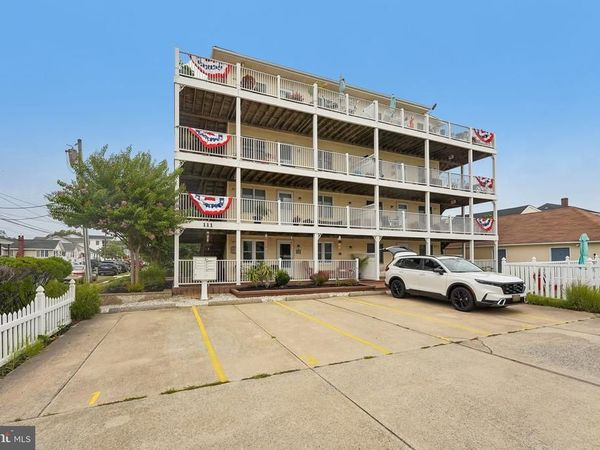 111 W LAVENDER ROAD, WILDWOOD, NJ 08260