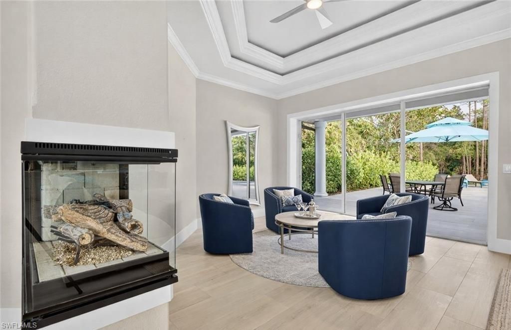 6461 Livingston Woods Ln, Naples, FL 34109 Photo