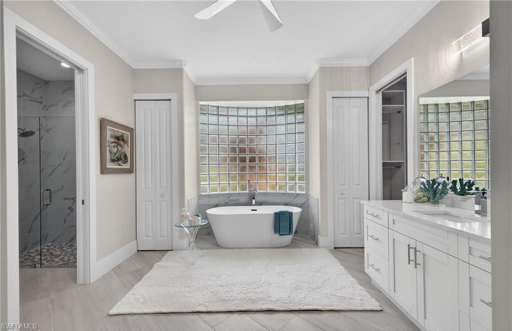 6461 Livingston Woods Ln, Naples, FL 34109 Photo