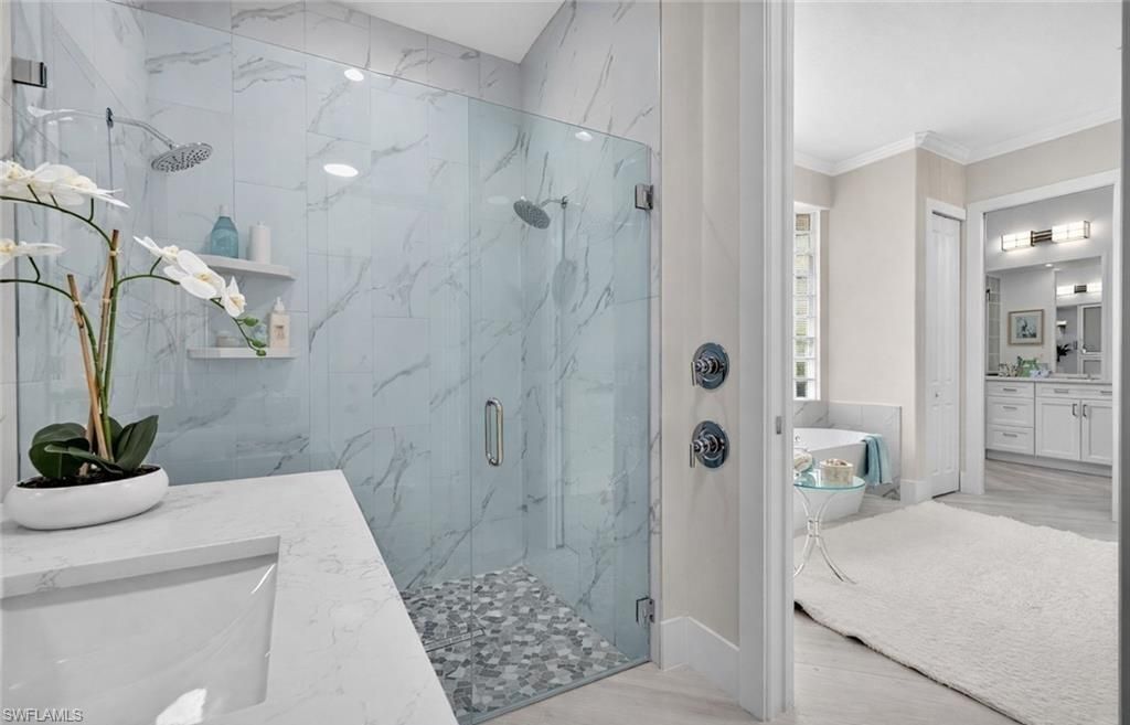 6461 Livingston Woods Ln, Naples, FL 34109 Photo