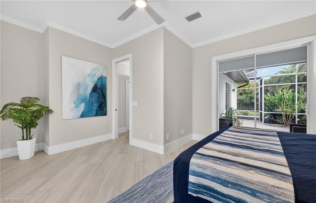 6461 Livingston Woods Ln, Naples, FL 34109 Photo