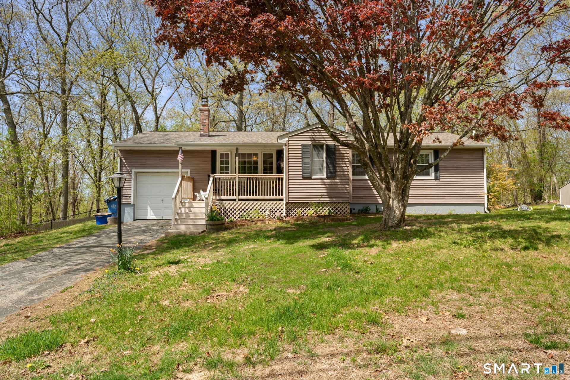 17 Ledgewood, Ledyard, CT 06335 Main Photo