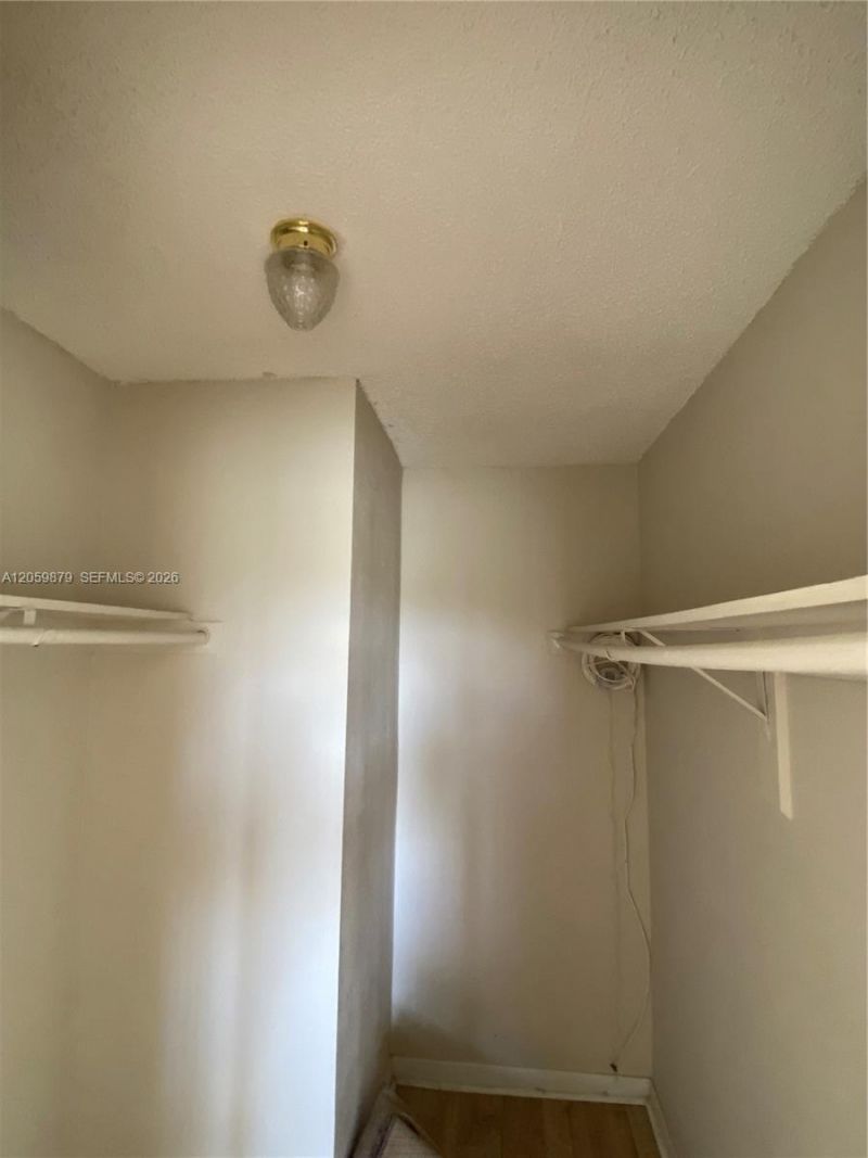 9350 Fontainebleau Blvd, Unit 602, Miami, FL 33172 Photo