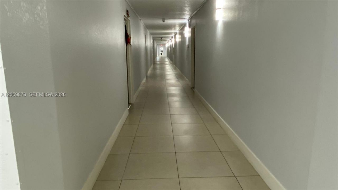 9350 Fontainebleau Blvd, Unit 602, Miami, FL 33172 Photo
