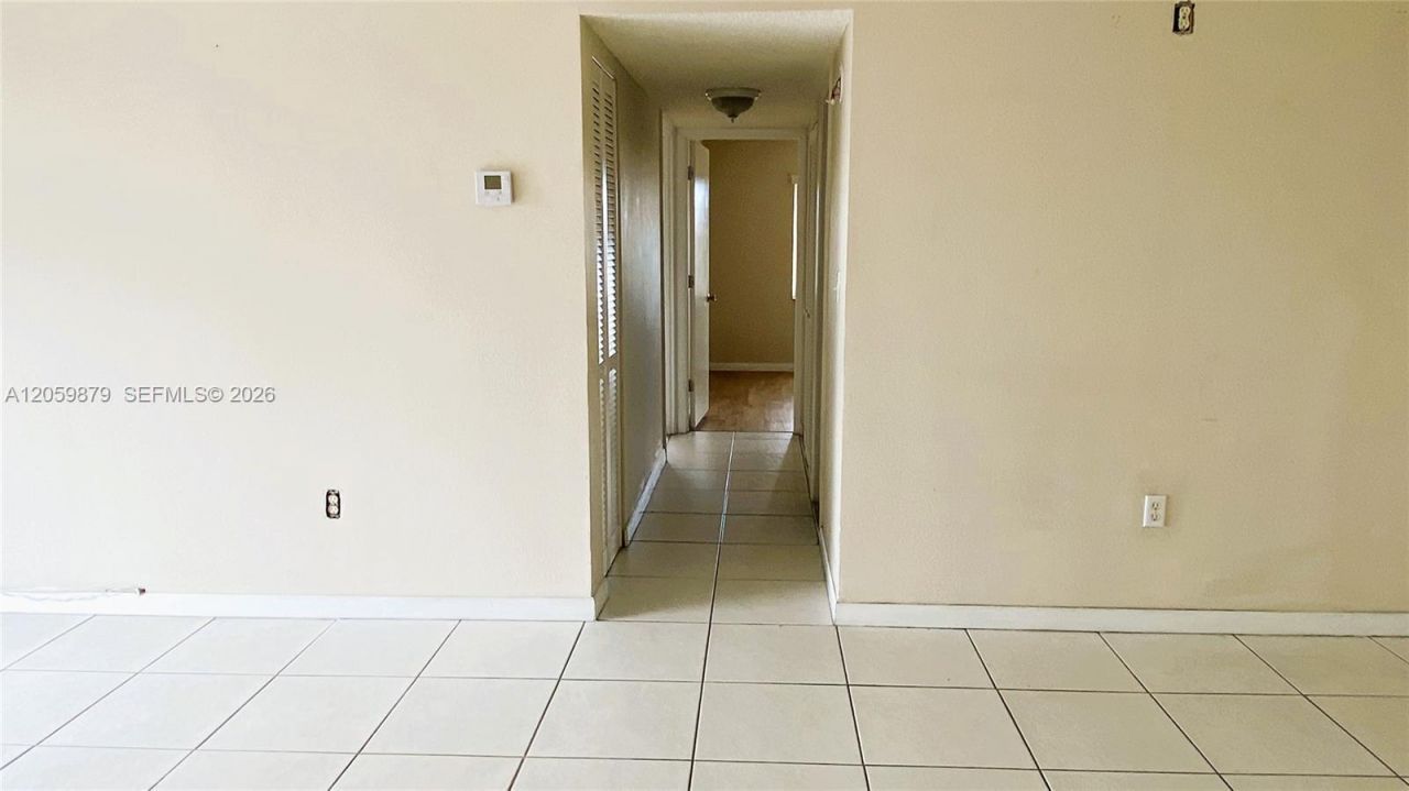 9350 Fontainebleau Blvd, Unit 602, Miami, FL 33172 Photo