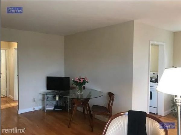 42 Dean, Unit 4, Brookline, MA 02445