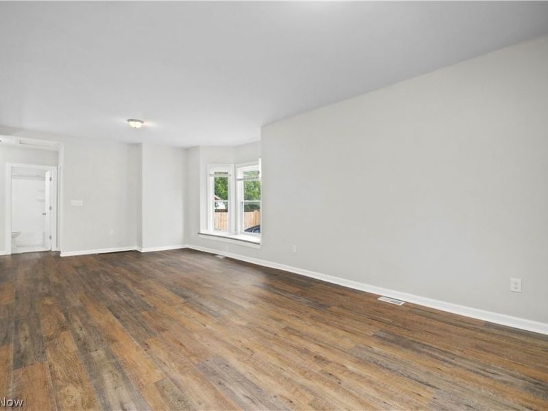 2631 Oakdale Avenue, Lorain, OH 44055 Photo 5