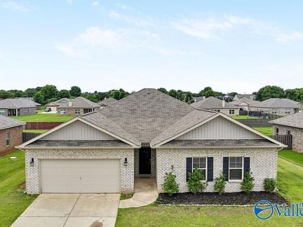 107 Arctic Fox Trail, Meridianville, AL 35759