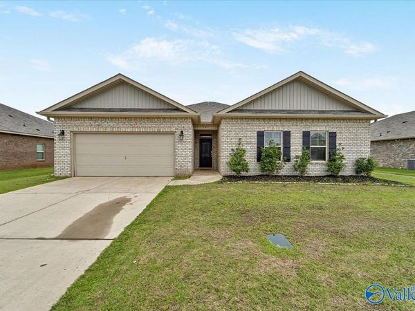 107 Arctic Fox Trail, Meridianville, AL 35759