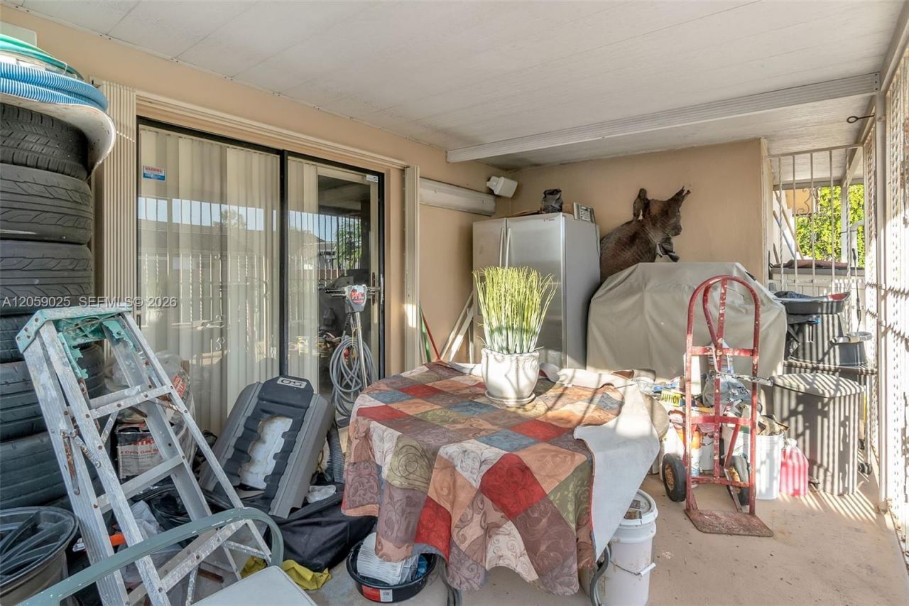 9981 NW 129th Ter, Hialeah Gardens, FL 33018 Photo