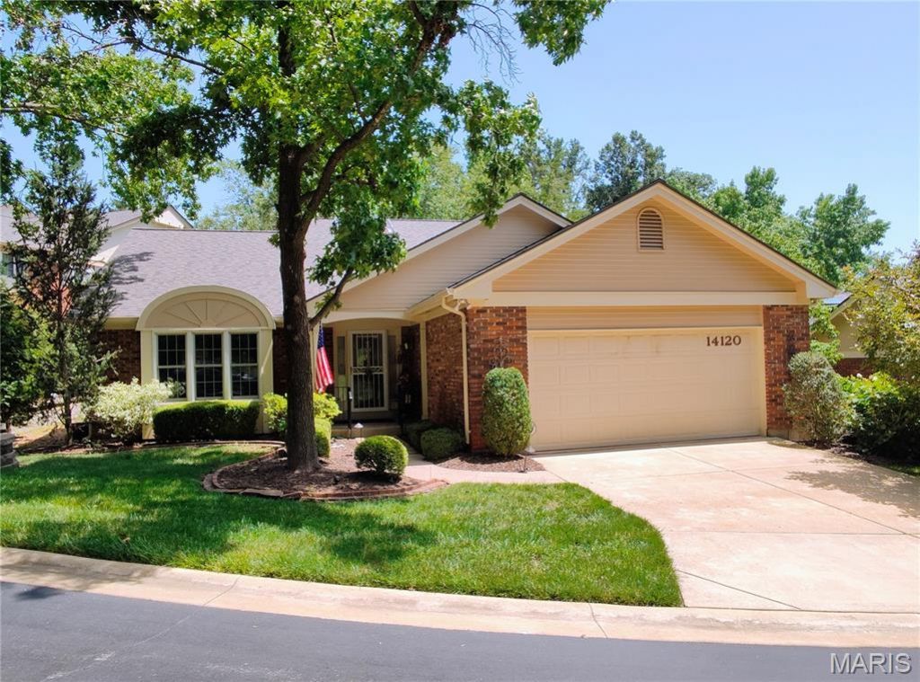 14120 Baywood Villages Drive, Chesterfield, MO 63017 Main Photo