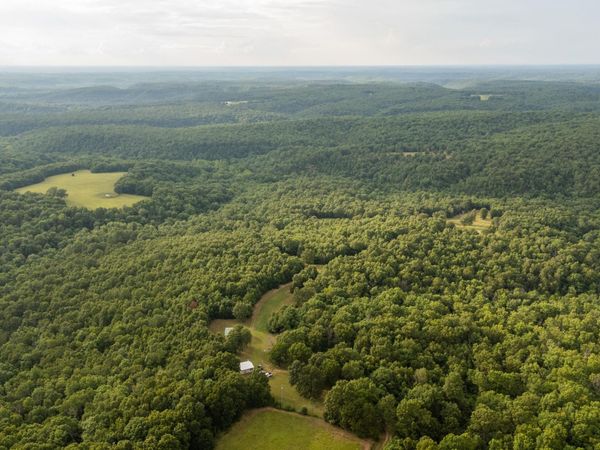 11995 Harvest Road , Lebanon, MO 65536