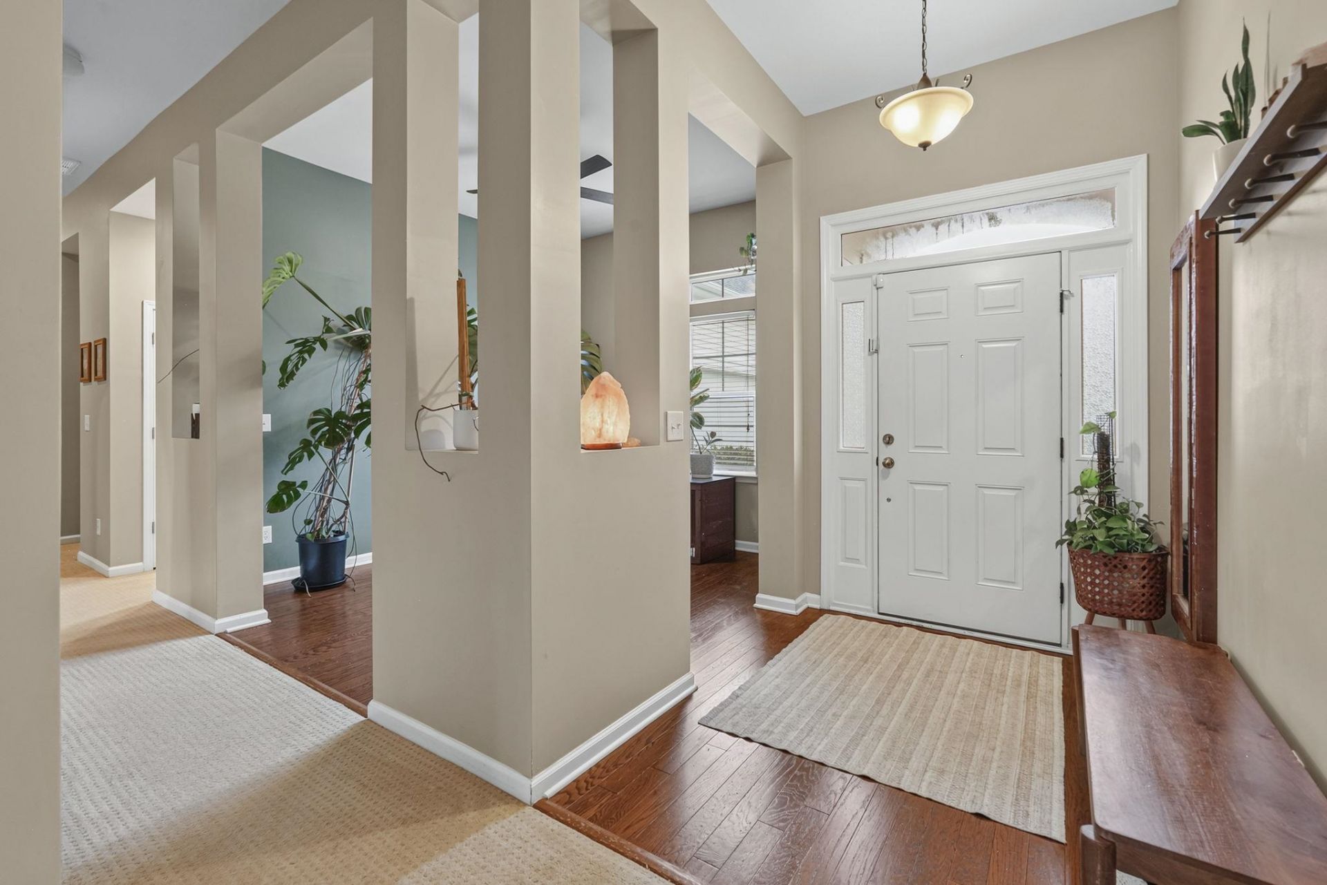348 Esher Ct.  Photo 10