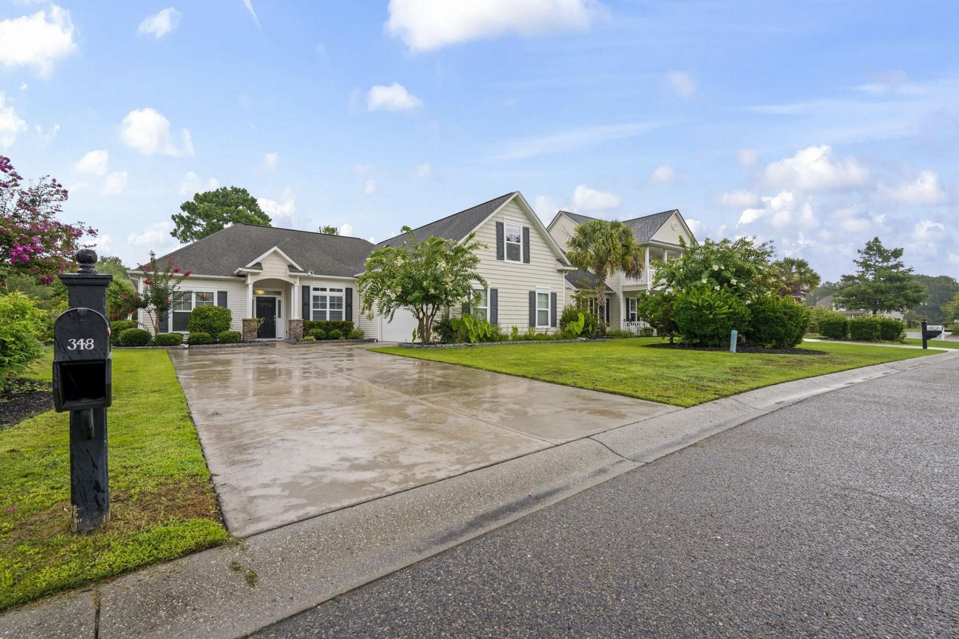 348 Esher Ct. Photo 2