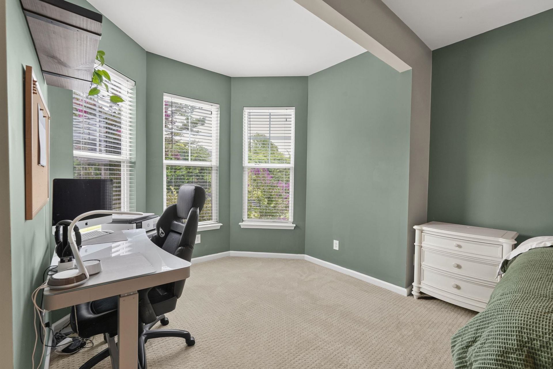 348 Esher Ct.  Photo 25