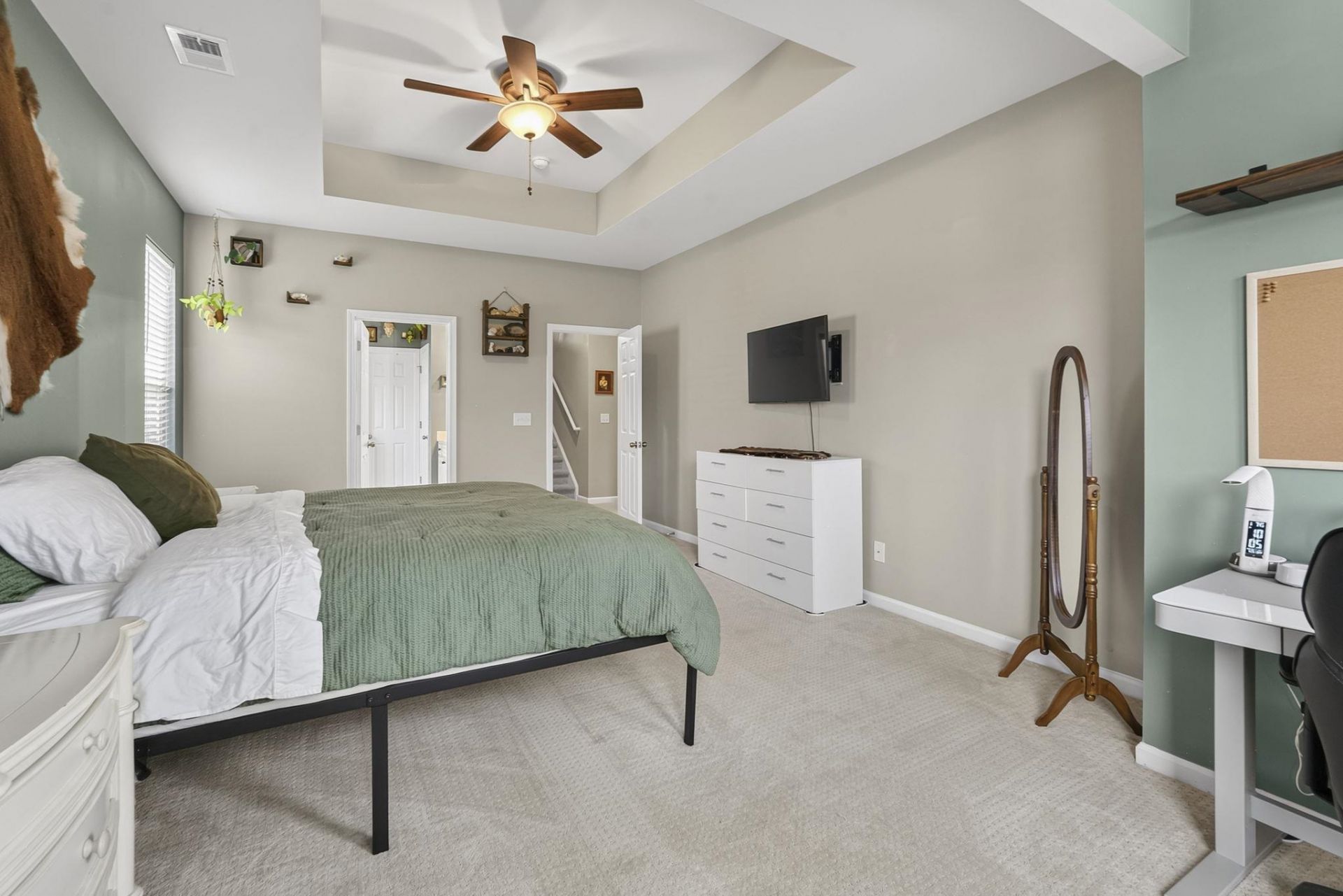 348 Esher Ct.  Photo 26