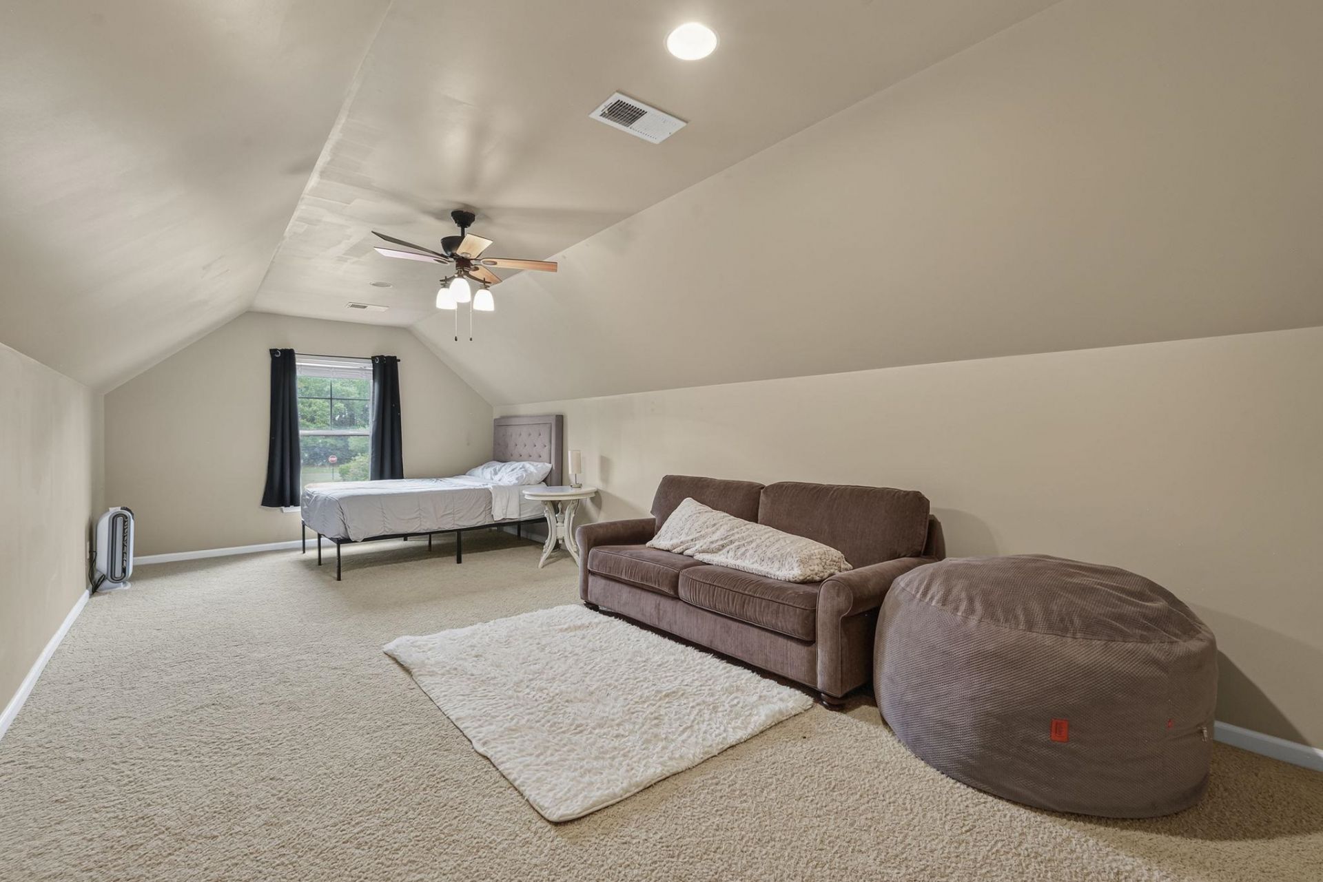 348 Esher Ct.  Photo 30