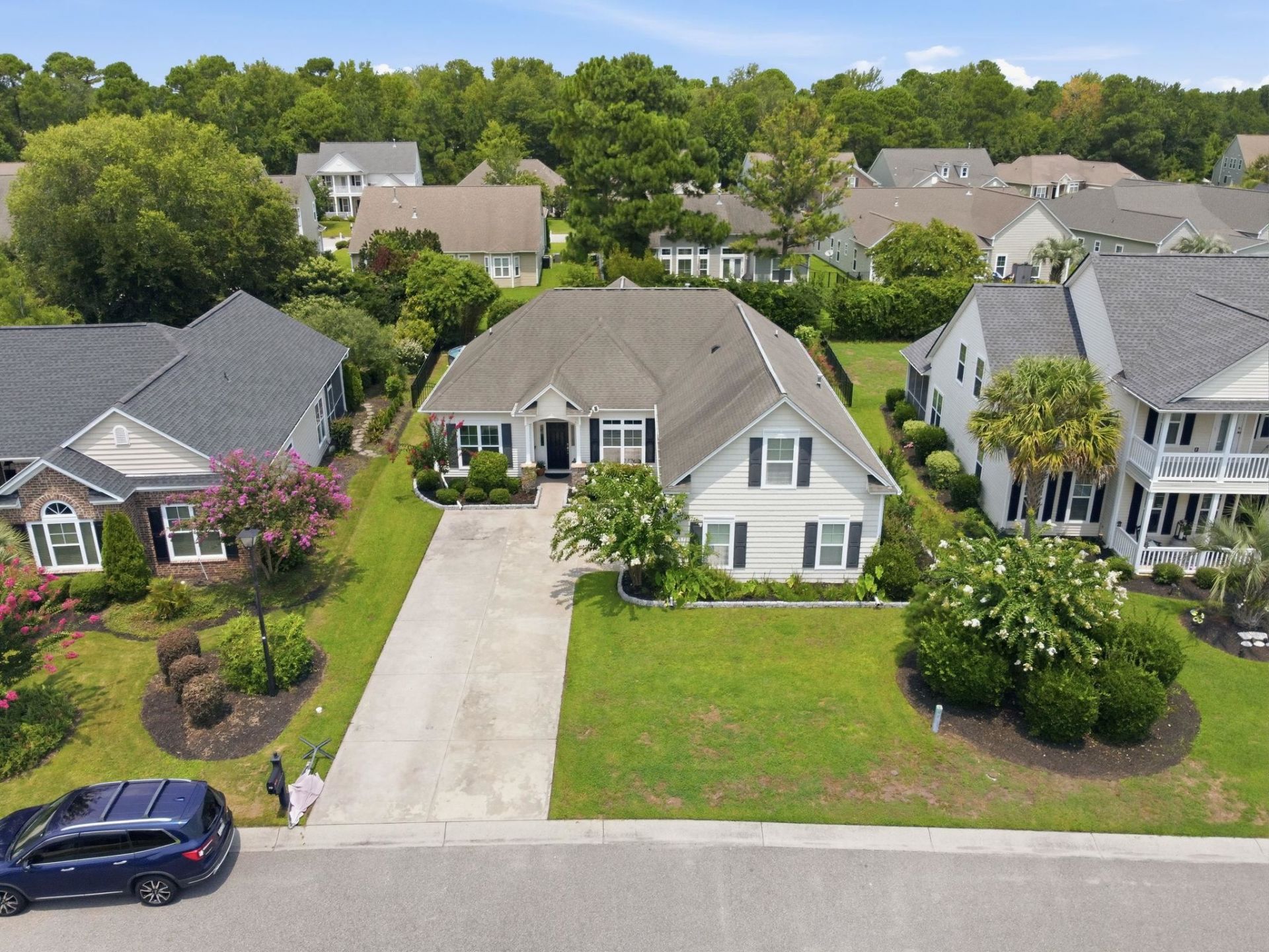 348 Esher Ct. Photo 36