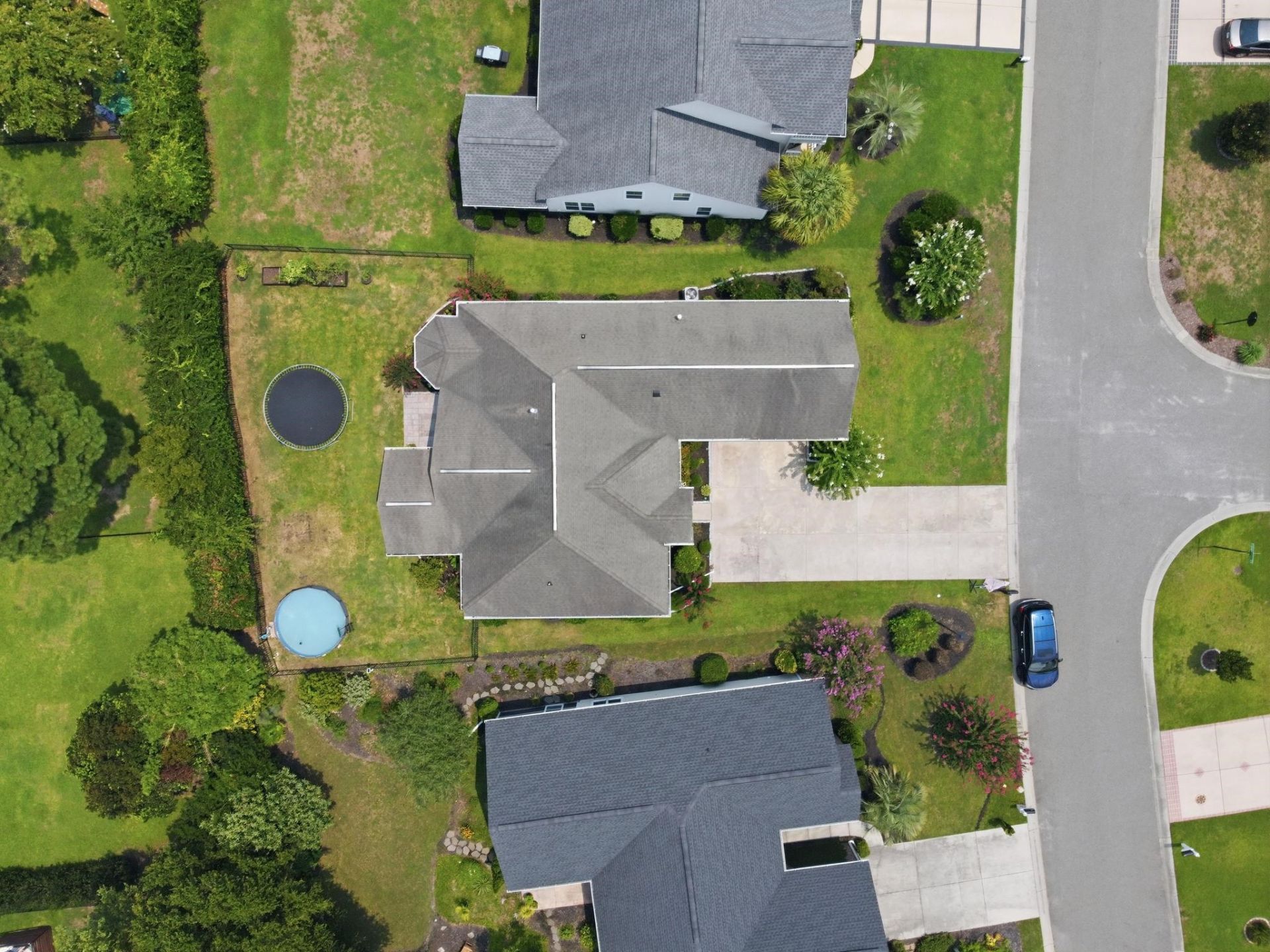 348 Esher Ct. Photo 38