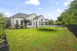 348 Esher Ct. photo 4