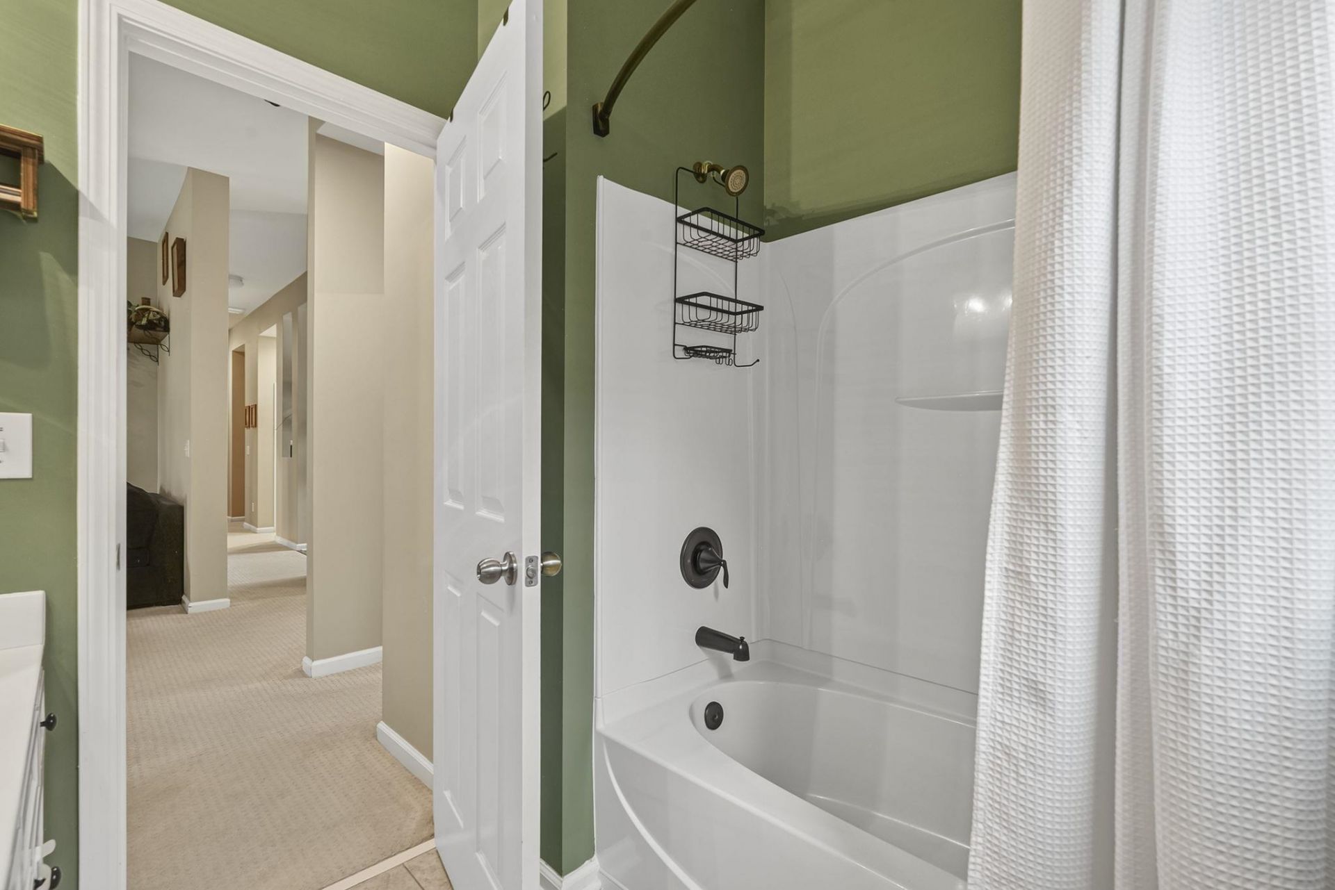 348 Esher Ct.  Photo 6