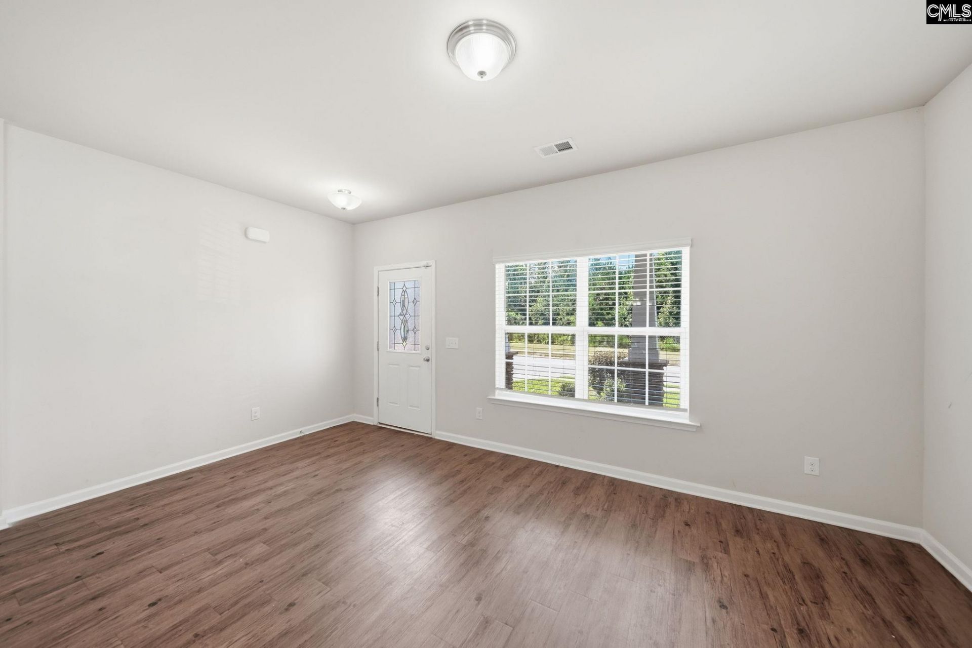 129 Esso Lane Photo 7
