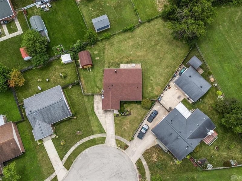 6110 Moss Hill Court, Huber Heights, OH 45424 Photo 31
