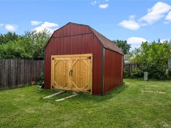 6110 Moss Hill Court, Huber Heights, OH 45424