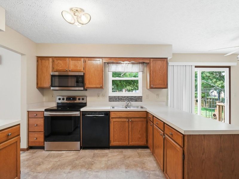 658 Lynnfield Drive, Westerville, OH 43081 Photo 8