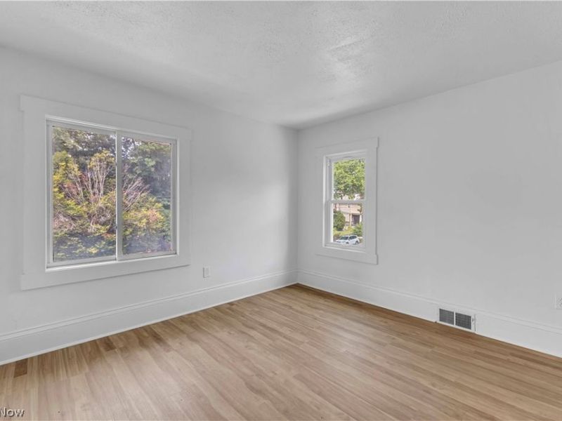 2233 E 93rd Street , Cleveland, OH 44106 Photo 22