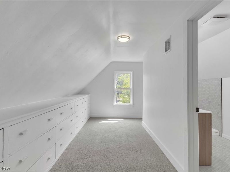 2233 E 93rd Street , Cleveland, OH 44106 Photo 26