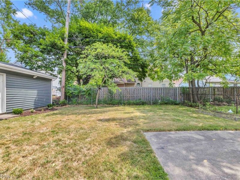 2233 E 93rd Street , Cleveland, OH 44106 Photo 35