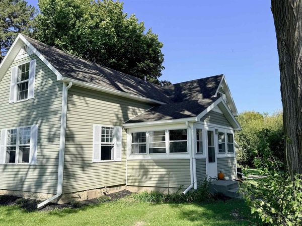8408 Memorial Highway, Ottawa Lake, MI 49267