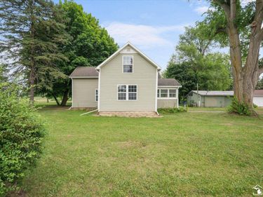 8408 Memorial Highway, Ottawa Lake, MI 49267