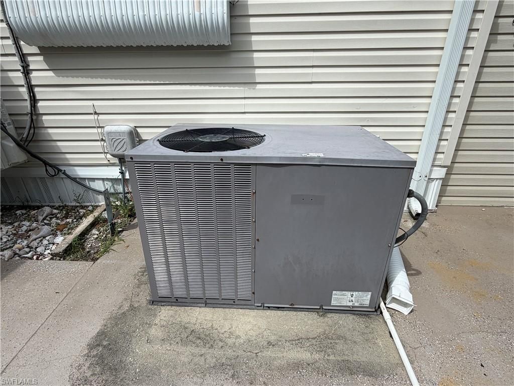 250 Santa Fe Trl, North Fort Myers, FL 33917 Photo