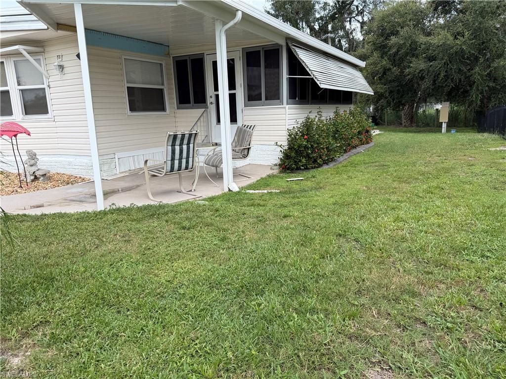 250 Santa Fe Trl, North Fort Myers, FL 33917 Photo