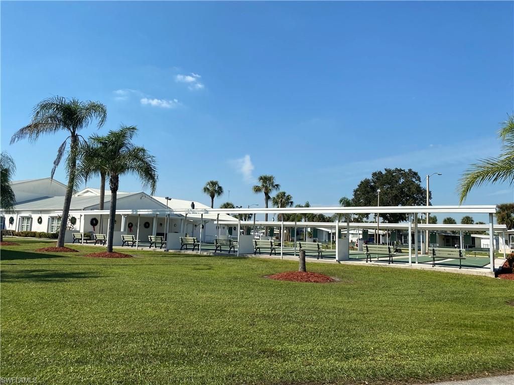 250 Santa Fe Trl, North Fort Myers, FL 33917 Photo