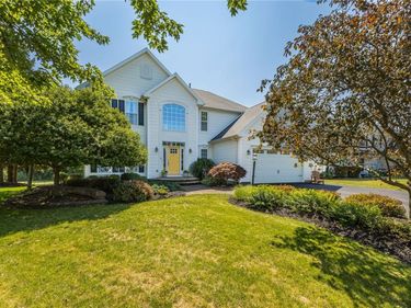 765 Duck Hollow, Victor, NY 14564