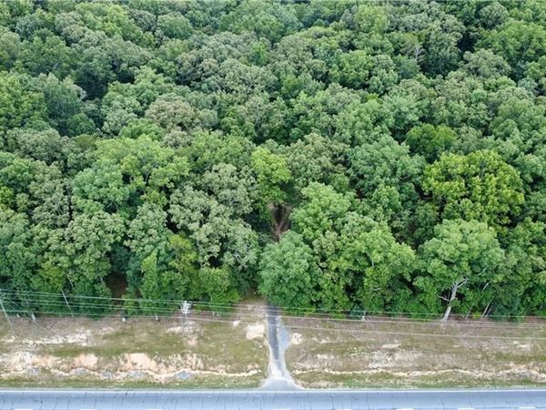 768 Knox Bridge Highway, White, GA 30184