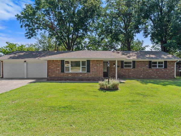 1418 Harris Drive, Bartlesville, OK 74006