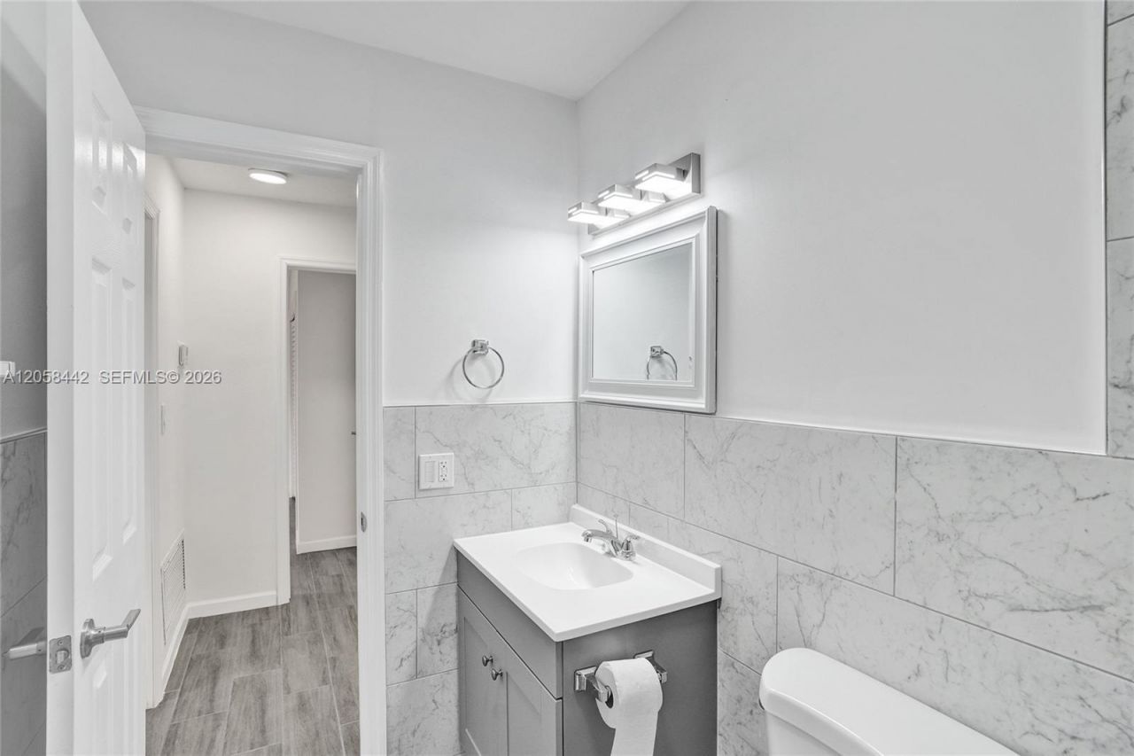 5900 NW 19th St, Unit A, Sunrise, FL 33313 Photo