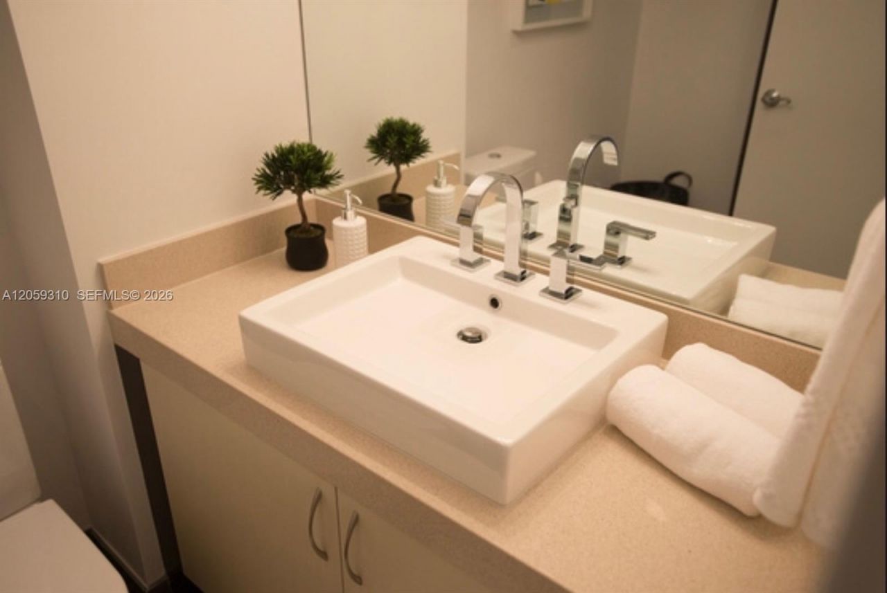 2130 Park Ave , Unit 6, Miami Beach, FL 33139 Photo