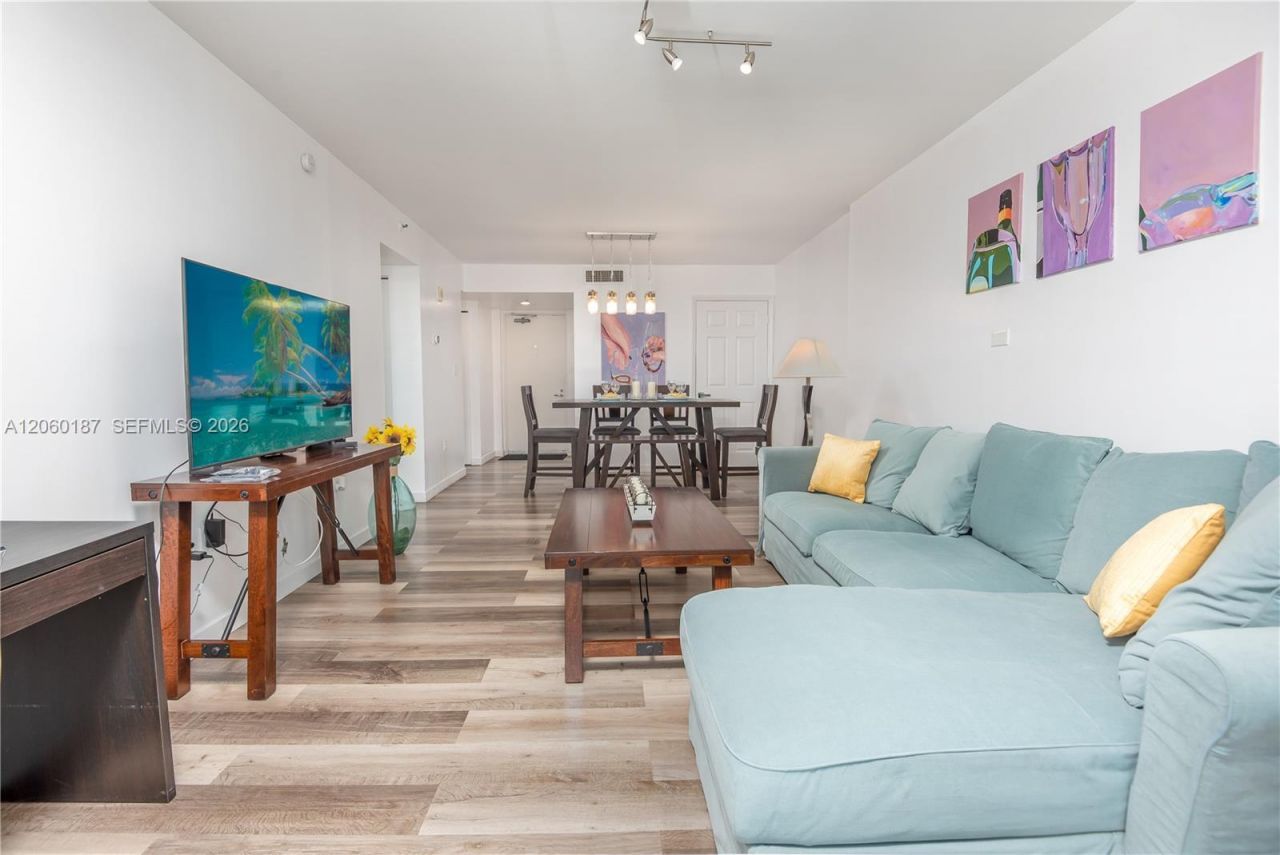 8888 Collins Ave , Unit 212, Surfside, FL 33154 Photo
