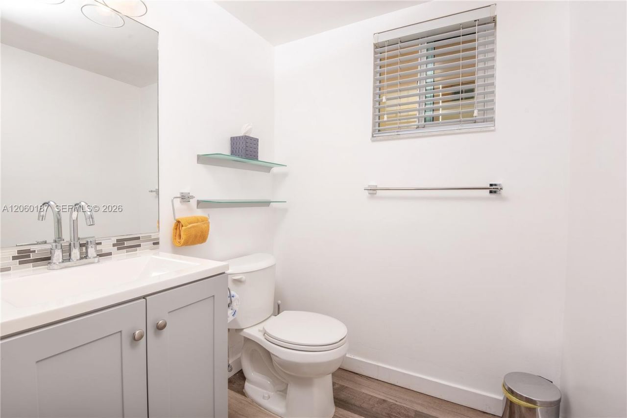 8888 Collins Ave , Unit 212, Surfside, FL 33154 Photo